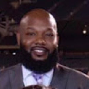 Meet your Posher, Derrick